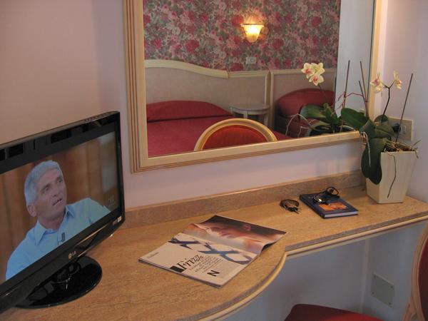 Hotel Igea Spiaggia ベラーリア・イジェア・マリーナ エクステリア 写真
